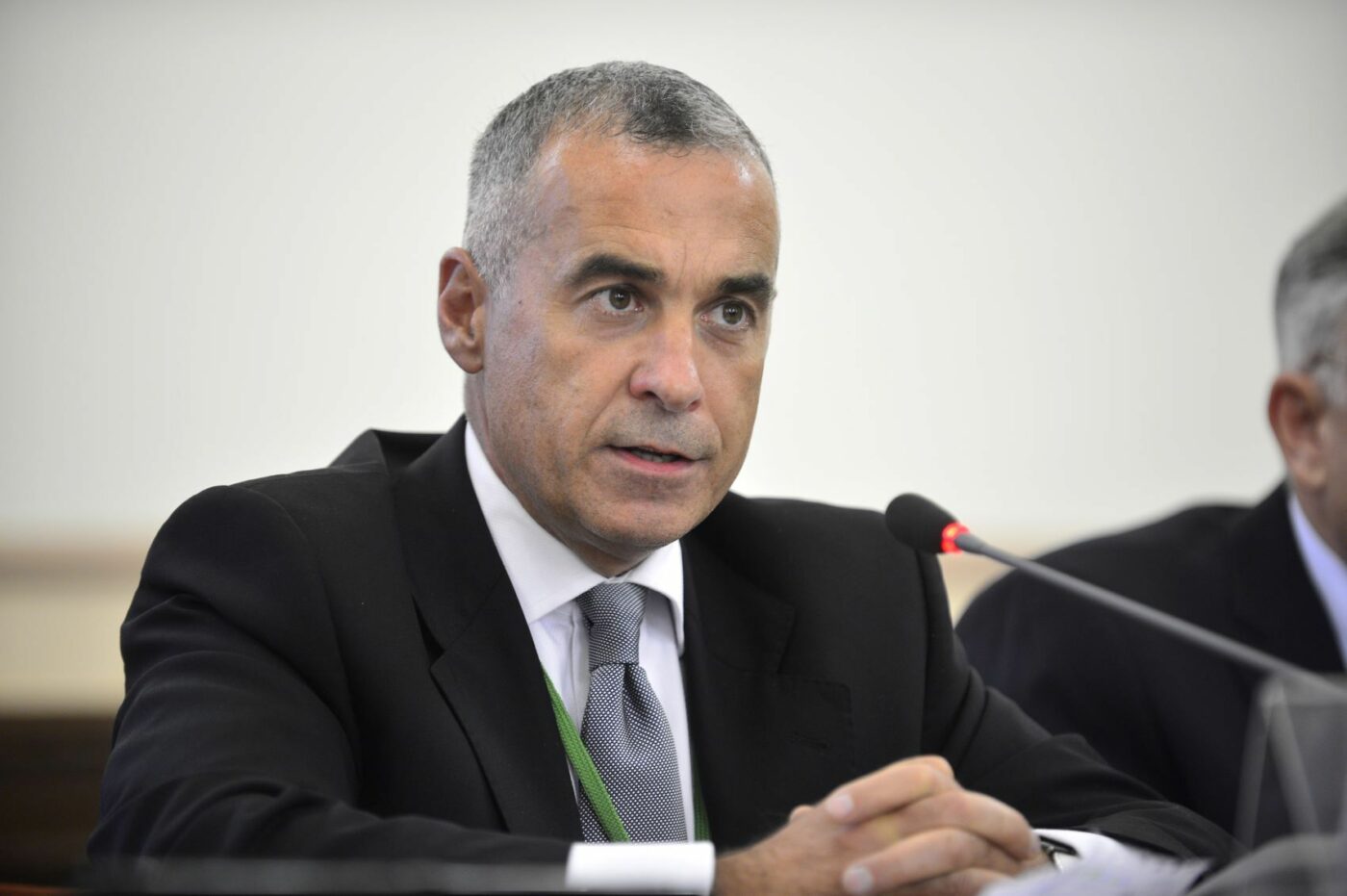 Cel mai dur refuz pentru Călin Georgescu și fiul său. „Au fost aduși din provincie”