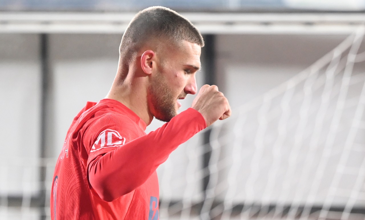 Daniel Bîrligea, la un pas de transferul la Rapid Bucureşti. S-a aflat ce s-a întâmplat în noaptea în care Gigi Becali i-a luat fața lui Dan Şucu