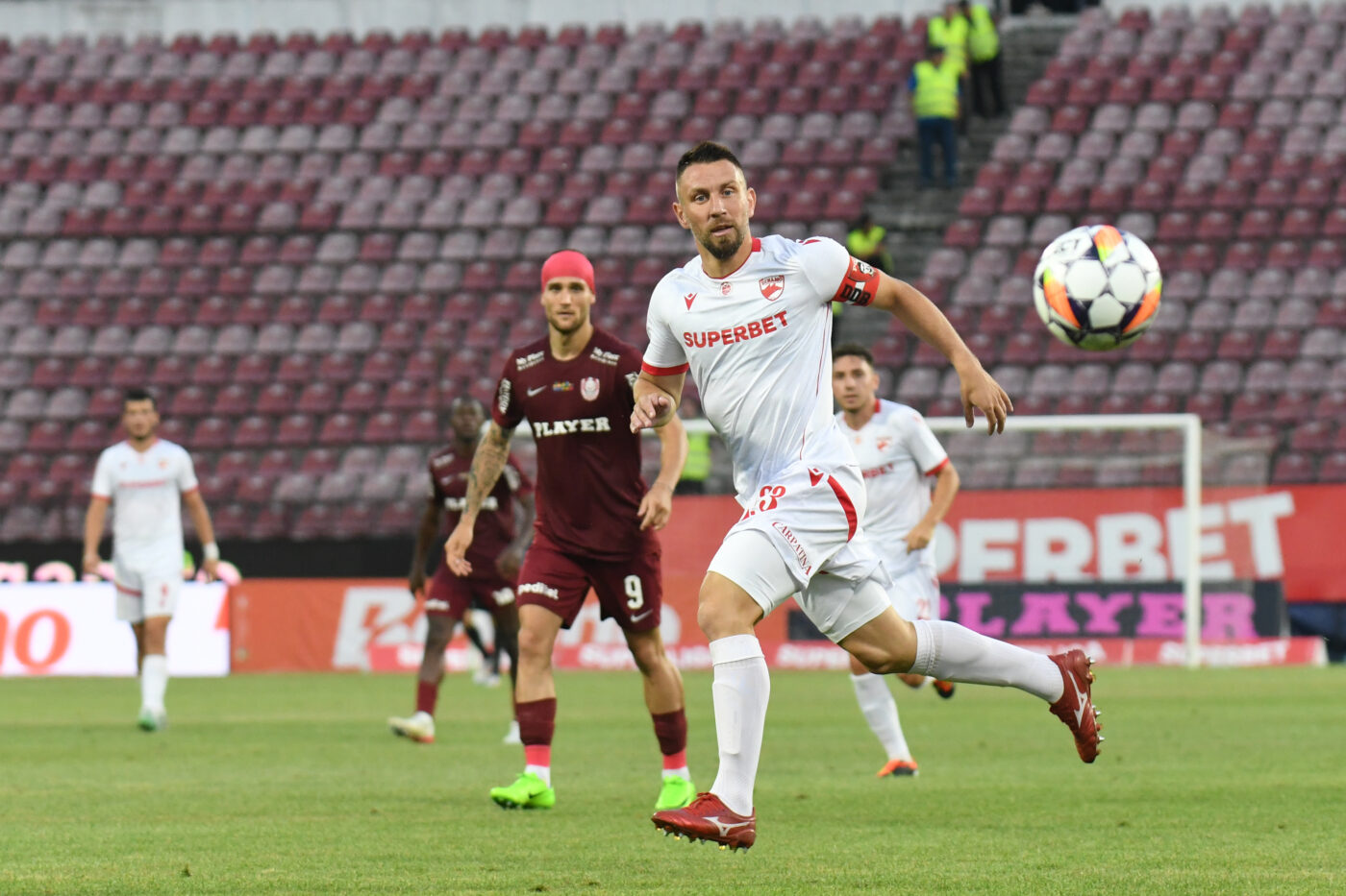 Dinamo București – CFR Cluj 1-1, în etapa 16 din Superliga. Remiză în urma căreia cele două echipe rămân, provizoriu, pe locurile 2 și 3 din clasament