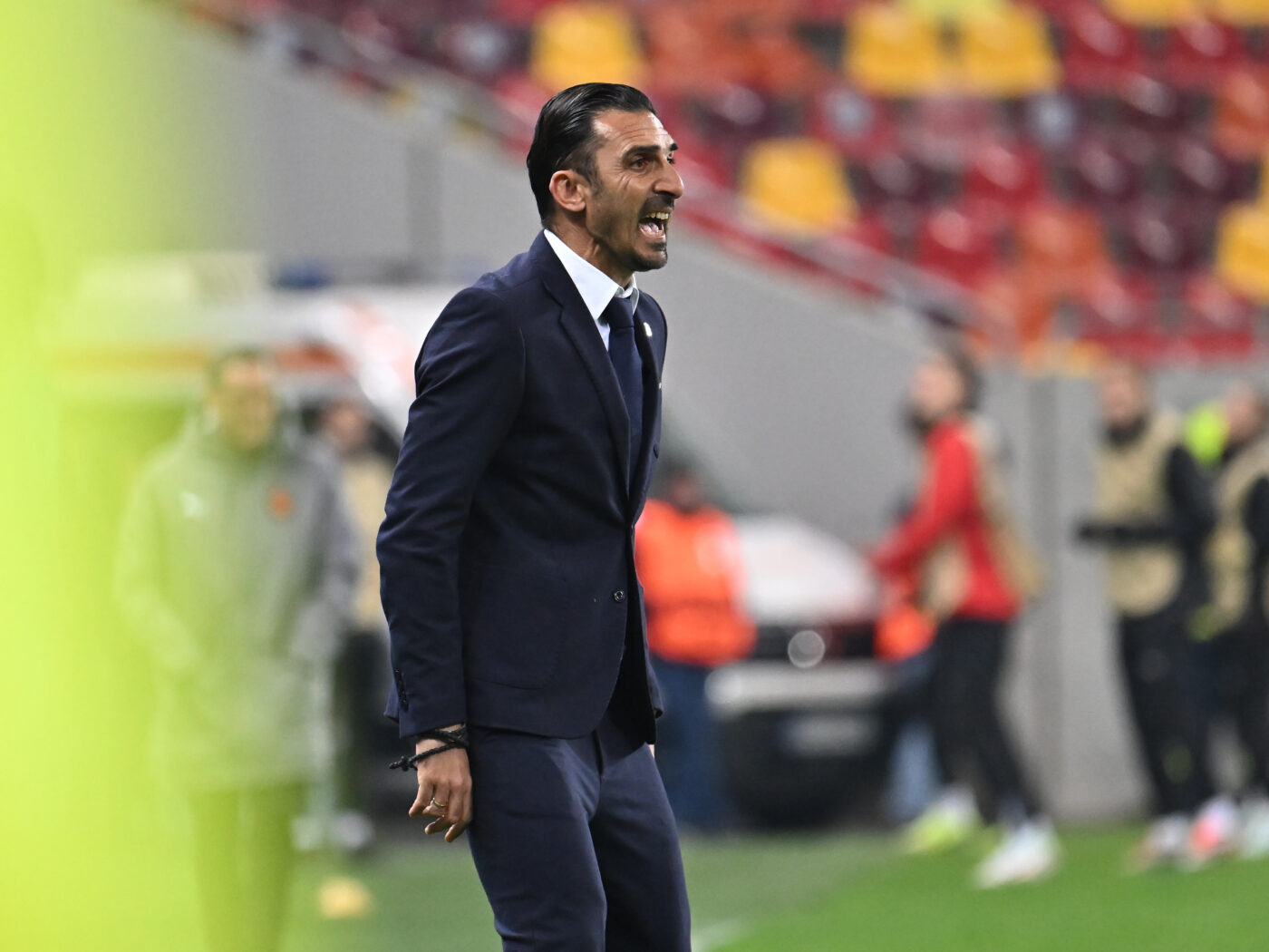 Elias Charalambous a reacționat după victoria din FCSB – Midtjylland. Ce a spus despre accidentarea lui Tănase şi despre convocarea lui Bîrligea la națională