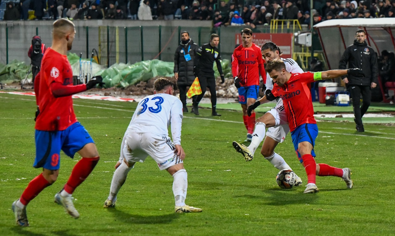 Gigi Becali a luat decizia: fotbalistul, out la pauza meciului Botoşani – FCSB!