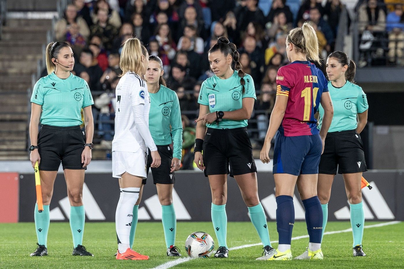 FC Barcelona a umilit-o, din nou, pe Real Madrid! Bilanț ireal în confrutările dintre cele două mari rivale