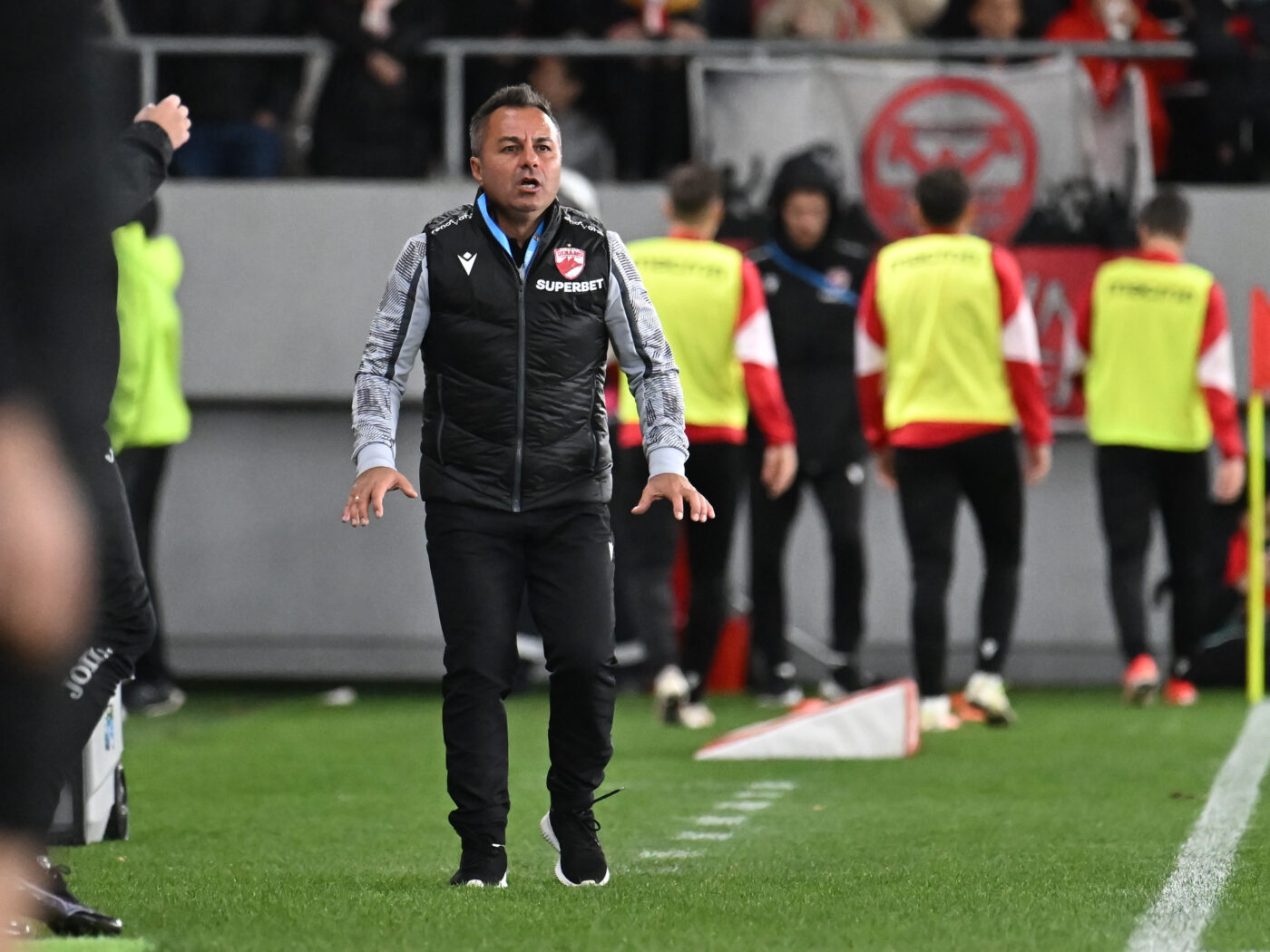 Florentin Petre a numit singura echipă „perfectă” din Superliga după ce Dinamo a ajuns pe locul doi în clasament! Reverență în fața coșmarului „câinilor” din ultimii ani