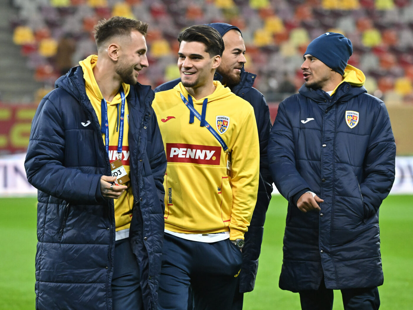 Ianis Hagi, mesaj pentru Mircea Lucescu, după ce a fost lăsat rezervă pentru România – Kosovo. „Aștept asta”