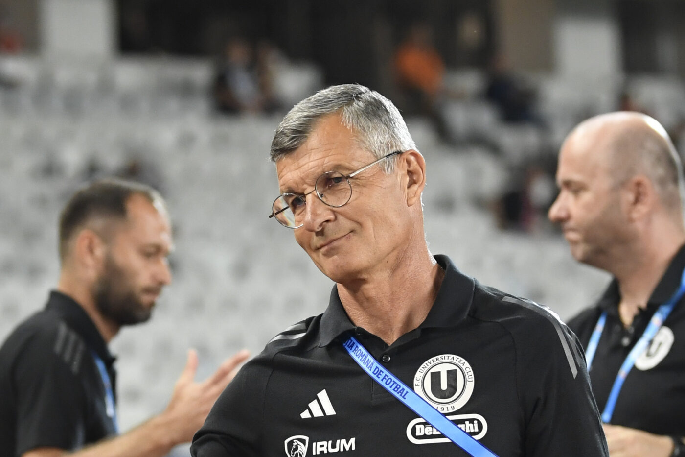 Interviu cu antrenorul liderului din Superliga, Ioan Ovidiu Sabău, înaintea meciului cu FCSB. De ce este U Cluj pe primul loc și care este marele paradox: „Știu ce e în mintea suporterilor pentru că și eu sunt suporter”