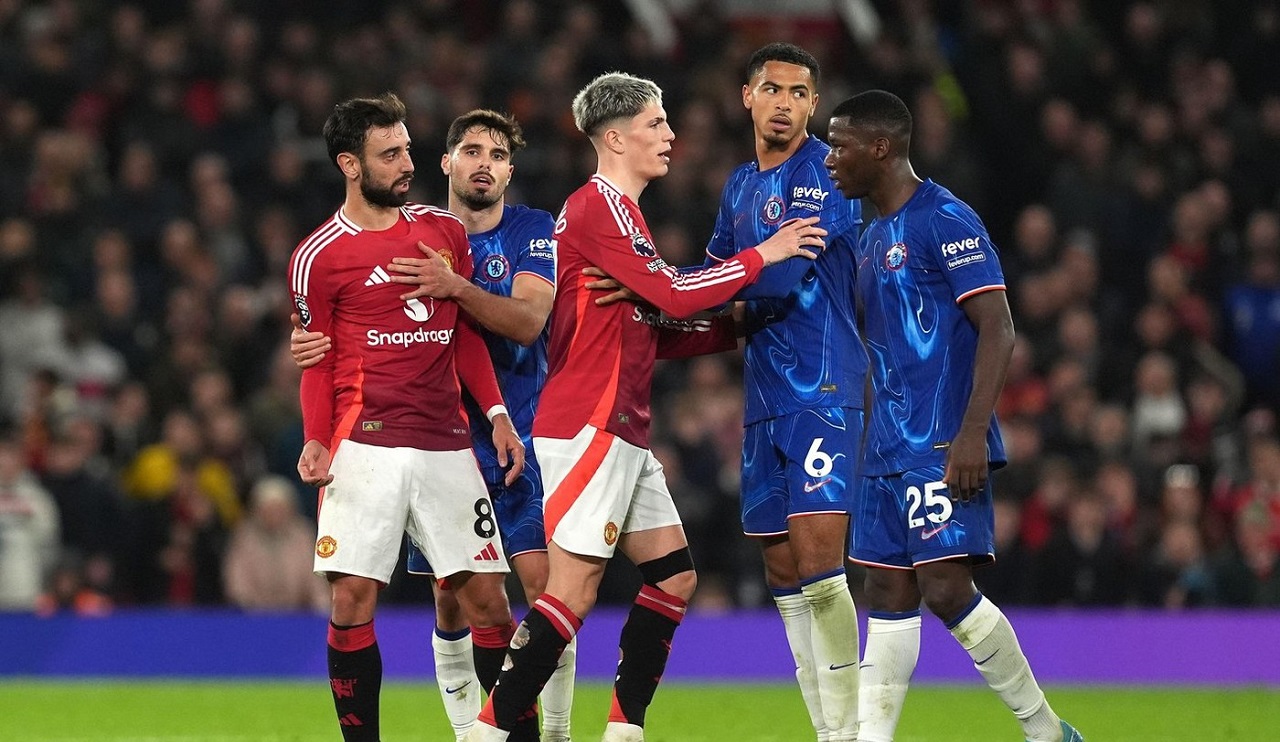 Manchester United vrea să transfere o vedetă de la Chelsea Londra