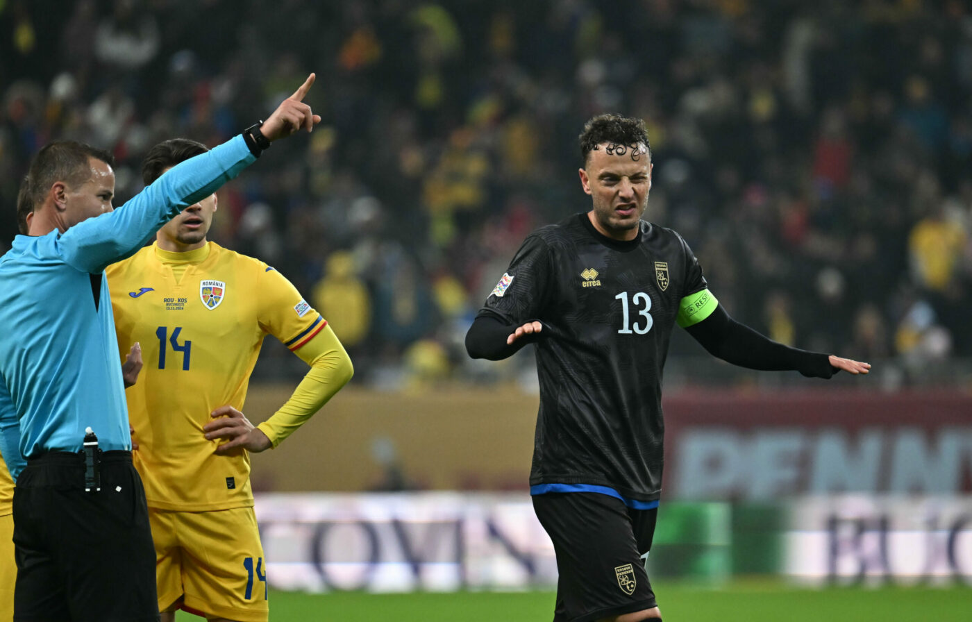 Potop de jigniri ale jurnaliștilor din Kosovo împotriva românilor. Discursul lui Mircea Lucescu i-a înrăit