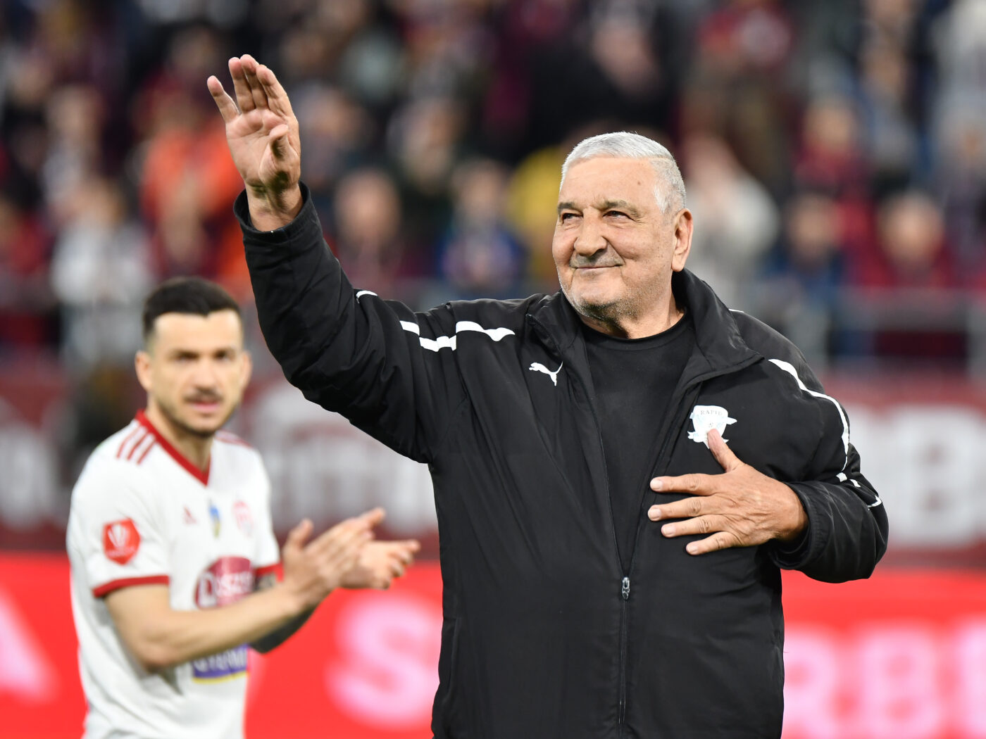 Presa din Kosovo a reacționat după ce Rică Răducanu a spus că i-ar fi bătut în vestiar pe fotbaliștii lui Foda, dacă făceau pe vremea lui ce au făcut cu România