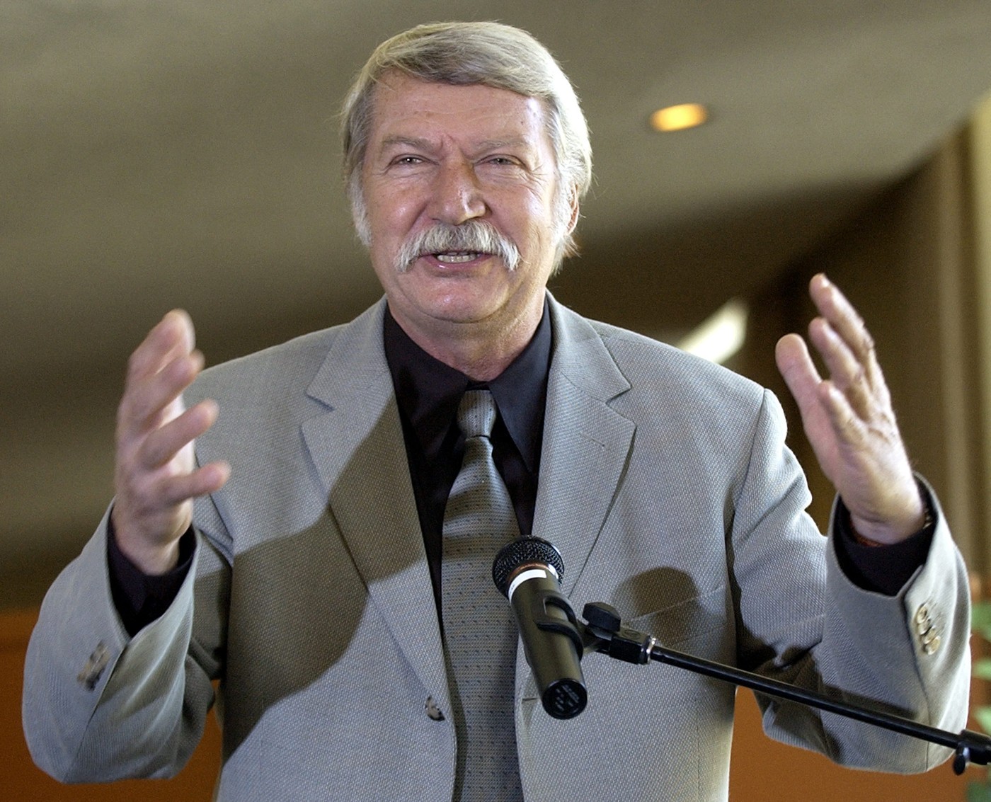 Presa din SUA a reacționat după decesul lui Bela Karolyi. Vocea Americii: „A murit controversatul antrenor”