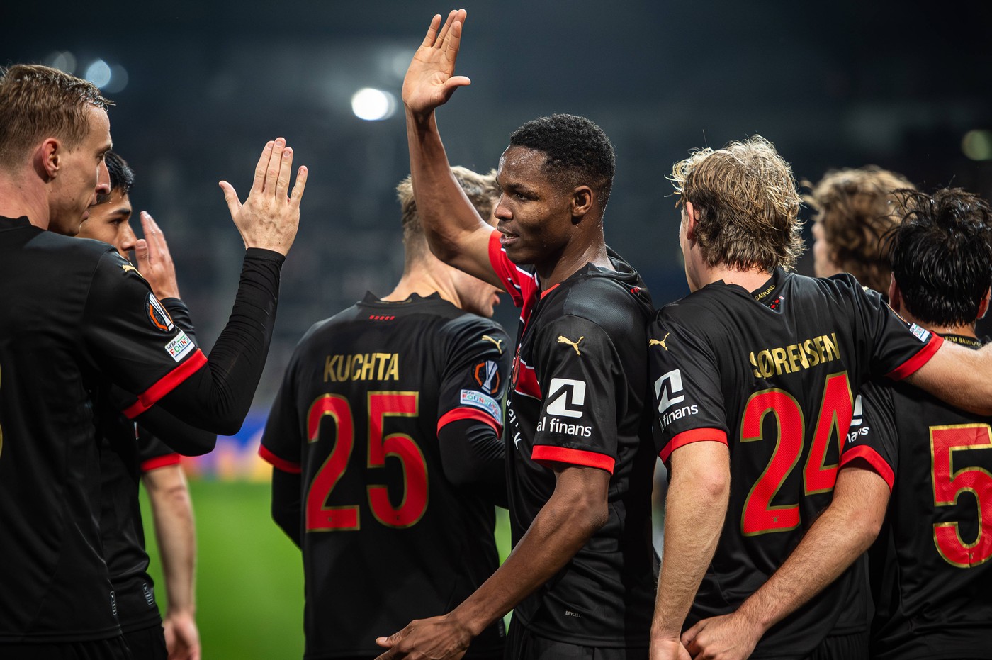 Românul care o știe cel mai bine pe Midtjylland a dezvăluit că nordicii sunt mult peste FCSB: „Acolo este cel mai bogat danez! Vor să ajungă printre cele mai bune echipe din lume”. De ce echipa lui Gigi Becali poate da lovitura pe Arena Națională în Europa League. EXCLUSIV
