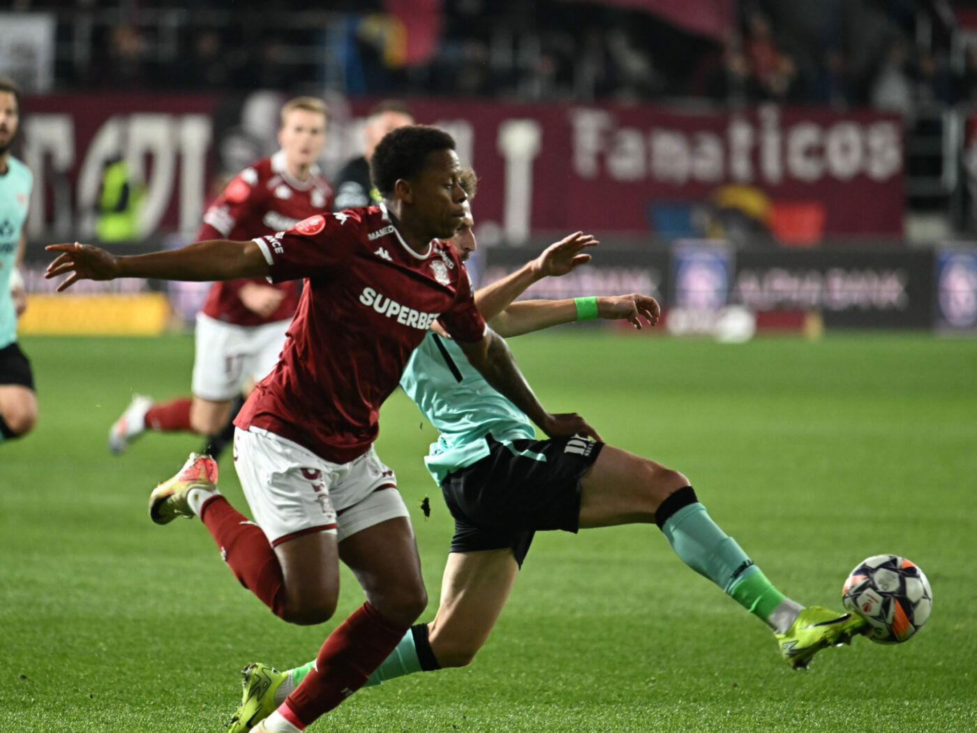 Scandal cu N’Jie şi Marius Şumudică, pe teren! Reacția fotbalistului după ce a fost schimbat în minutul 64