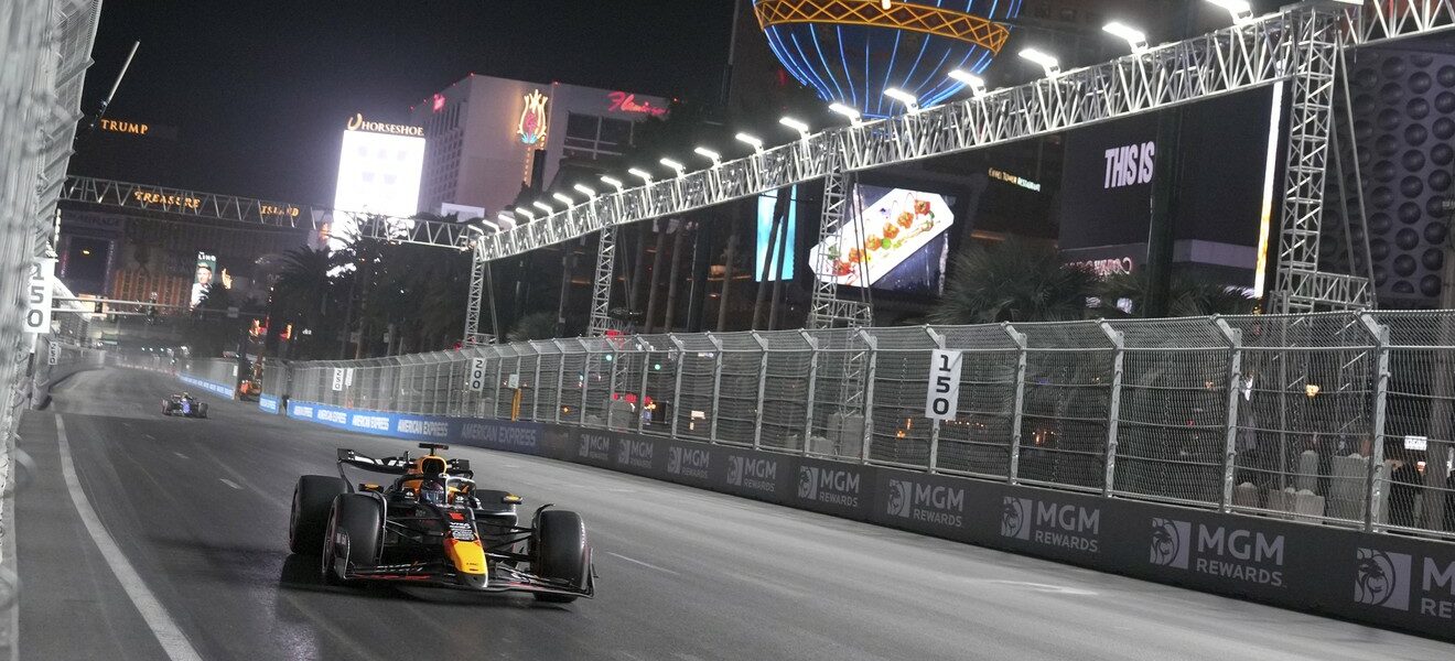 Se decide titlul în Formula 1? Las Vegas, între emoția lui Max Verstappen și mirosul de cannabis semnalat de piloți. Cum arată clasamentul la piloți și constructori. SPECIAL