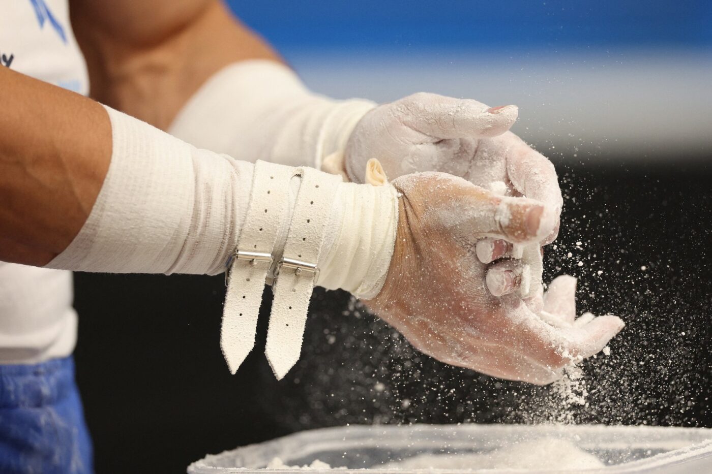 Situație explozivă! Federația Română de Gimnastică a evacuat gimnaştii de la CSS Dinamo Bucureşti din sala de la Lia Manoliu. Reacția părinților şi antrenorilor disperați