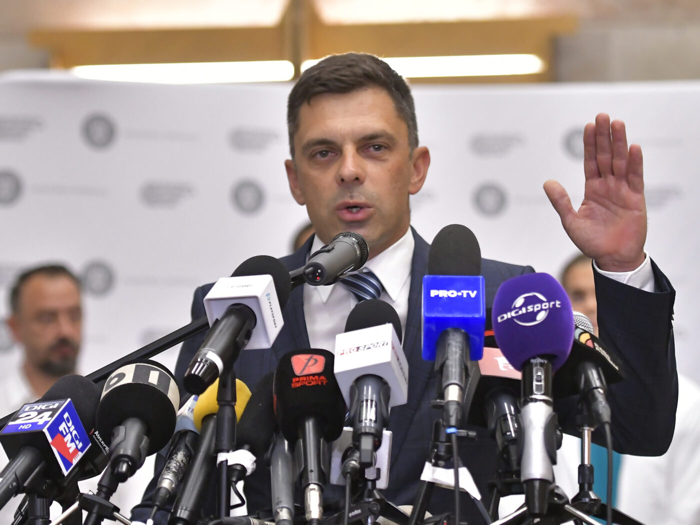 Șoc! CS Dinamo București și Steaua București, desființate în proiectul fostului ministru al sportului: „Cheltuie anual 250.000.000 de euro”