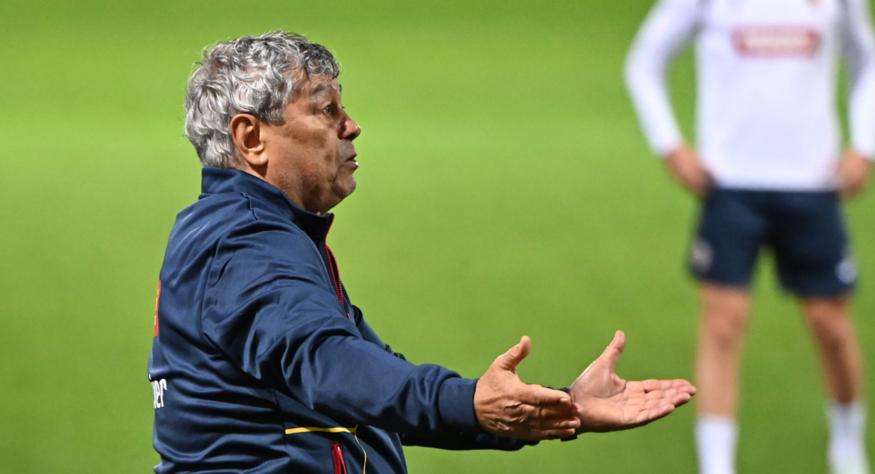 Șocant! Mircea Lucescu, înjurat de ultrașii români, cel mai probabil fani ai Stelei, chiar înainte de România – Kosovo