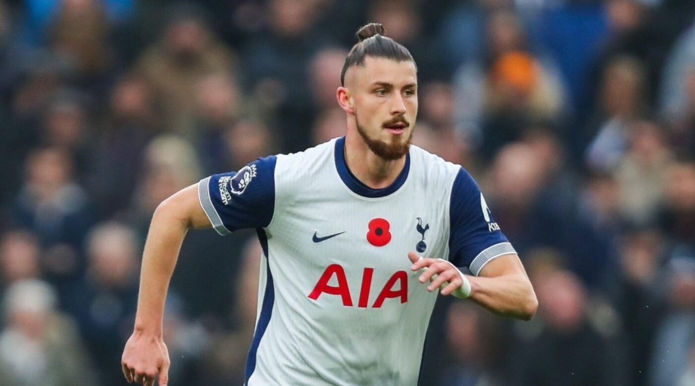 Tottenham a folosit doar un cuvânt pentru a-l descrie pe Radu Drăgușin pe site-ul oficial, după victoria cu City