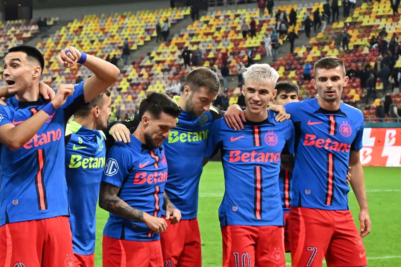Un nume greu revine la FCSB. Ce veste bună pentru fani