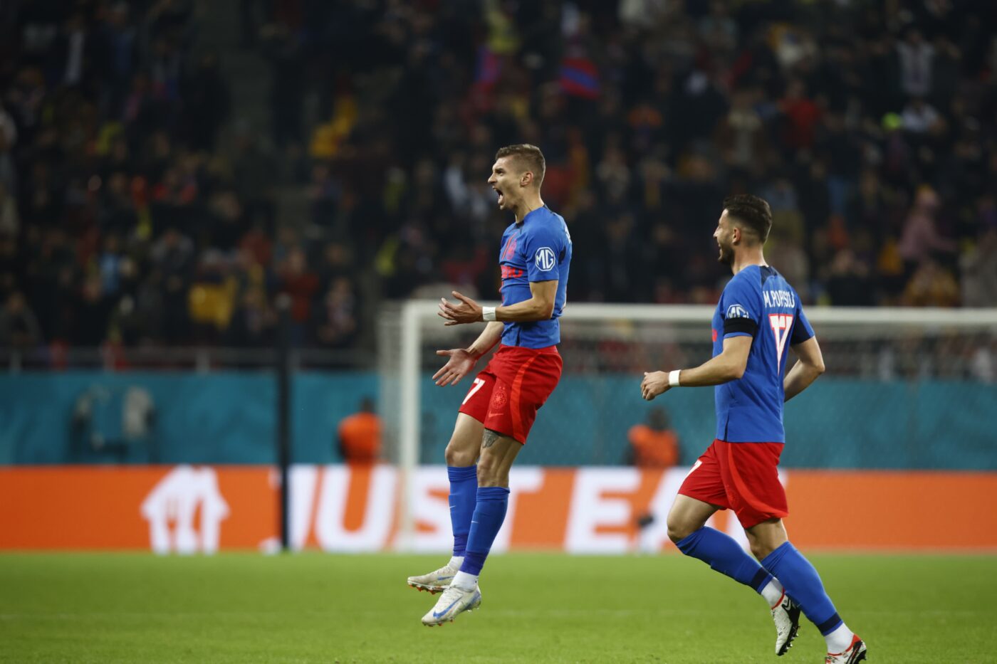 FCSB – Midtjylland 2-0 Live Video Online în etapa a 4-a din Europa League. Daniel Bîrligea dublează avantajul gazdelor