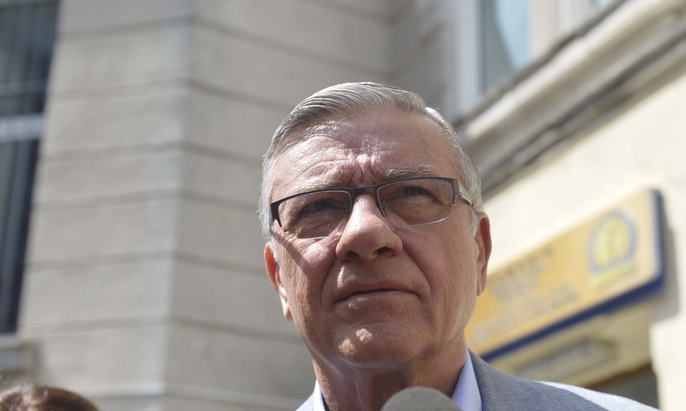 A venit decizia judecătorilor în procesul în care Mircea Sandu i-a cerut daune de 100.000 de euro lui Omar Hayssam, cel mai mare terorist al României. Ce lovitură în dosarul fostului preşedinte FRF