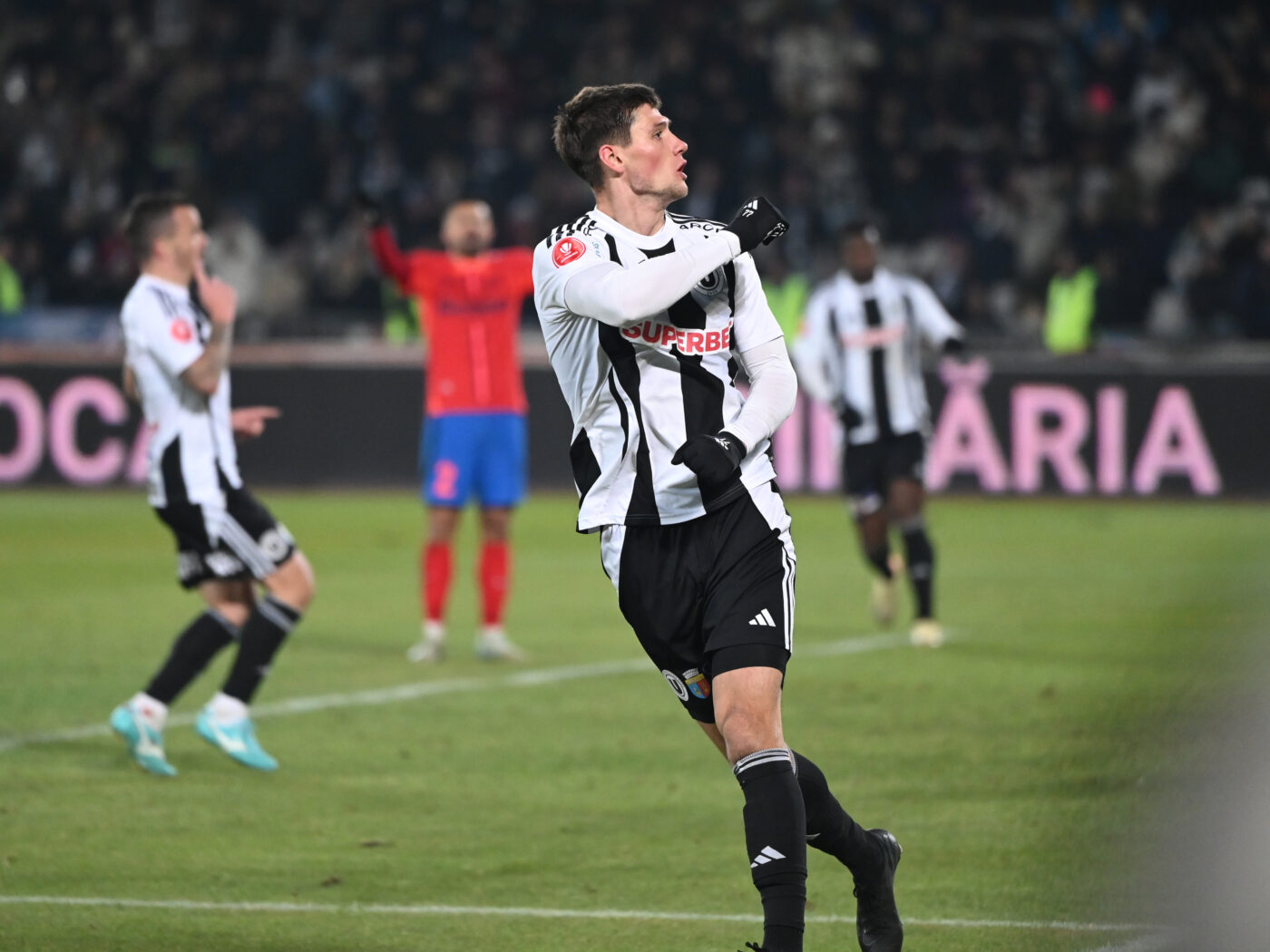 A venit răspunsul oficial de la FCSB despre transferul lui Vladislav Blănuță, după ce Adrian Mititelu i-a cerut 4.000.000 de euro lui Gigi Becali