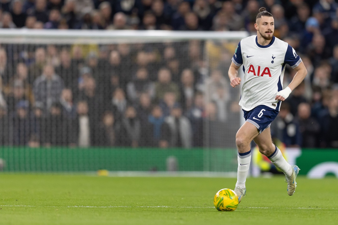 Ce au scris britanicii despre Radu Drăguşin după Tottenham – Wolves 2-2, meciul care ar putea fi ultimul la Spurs pentru Ange Postecoglou