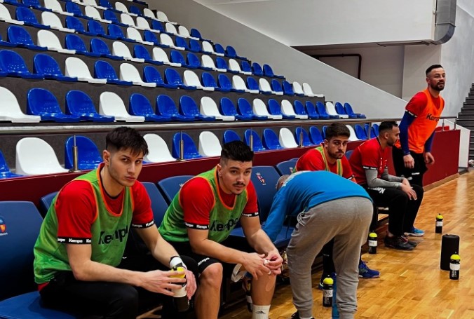 Ce națională a României va fi în cantonament în noaptea de Revelion? Trofeul Carpați 2025 se dispută de la Mioveni. VIDEO
