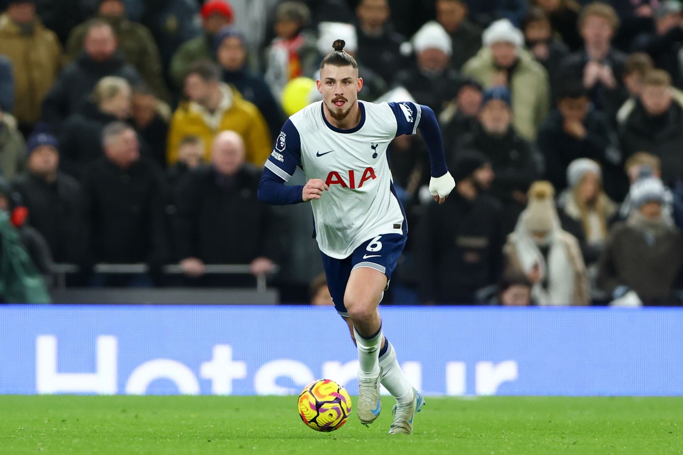 Ce notă a primit Radu Drăgușin imediat după înfrângerea umilitoare din Tottenham – Liverpool 3-6