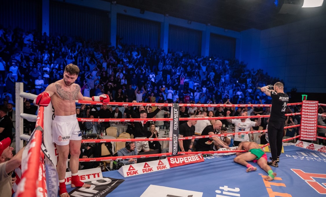 Cele mai tari premii din kickboxul românesc: Mavrodin, marele câștigător. Ostrovanu și Năstase, dublu premianți. VIDEO
