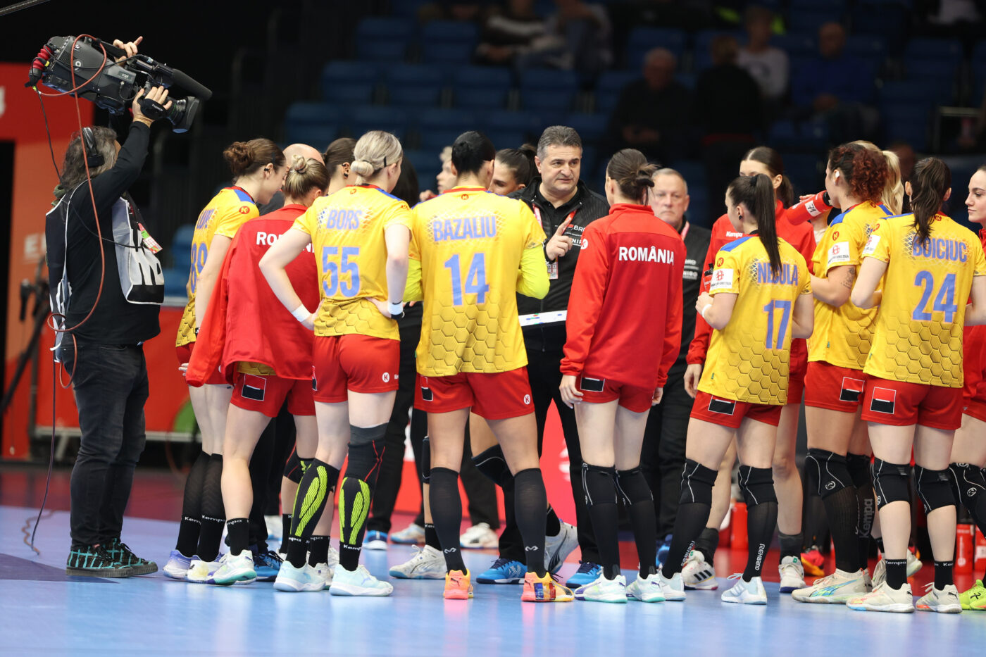 Cine transmite România – Suedia de la Campionatul European de handbal feminin