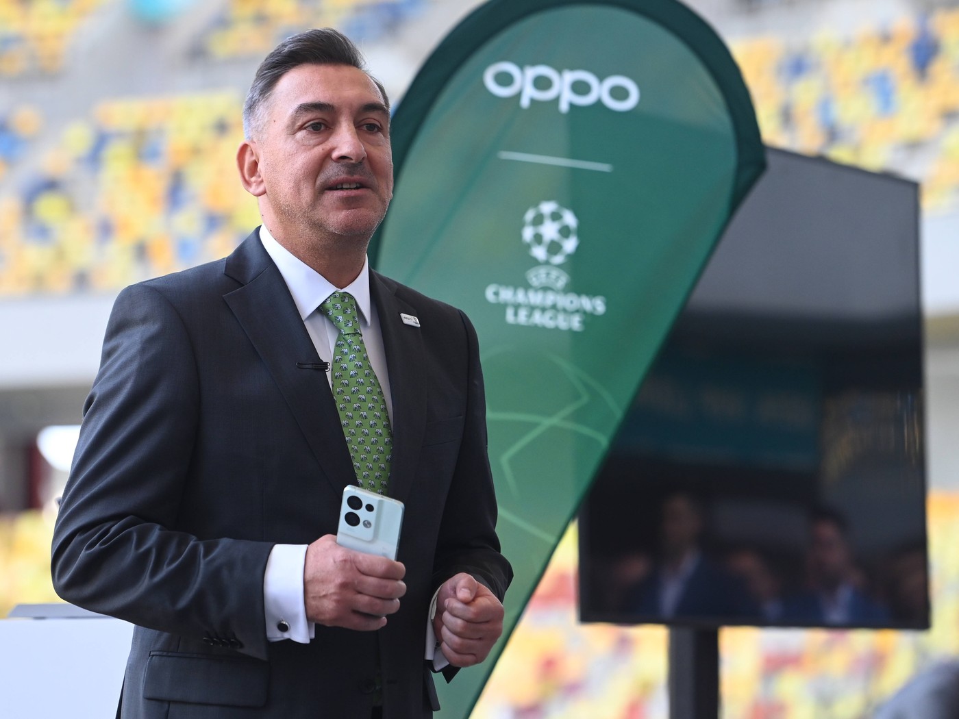 Cum a ajuns Ilie Dumitrescu să-și părăsească soția pentru un manechin pe care l-a cunoscut la o emisiune TV: „Au fost momente frumoase”