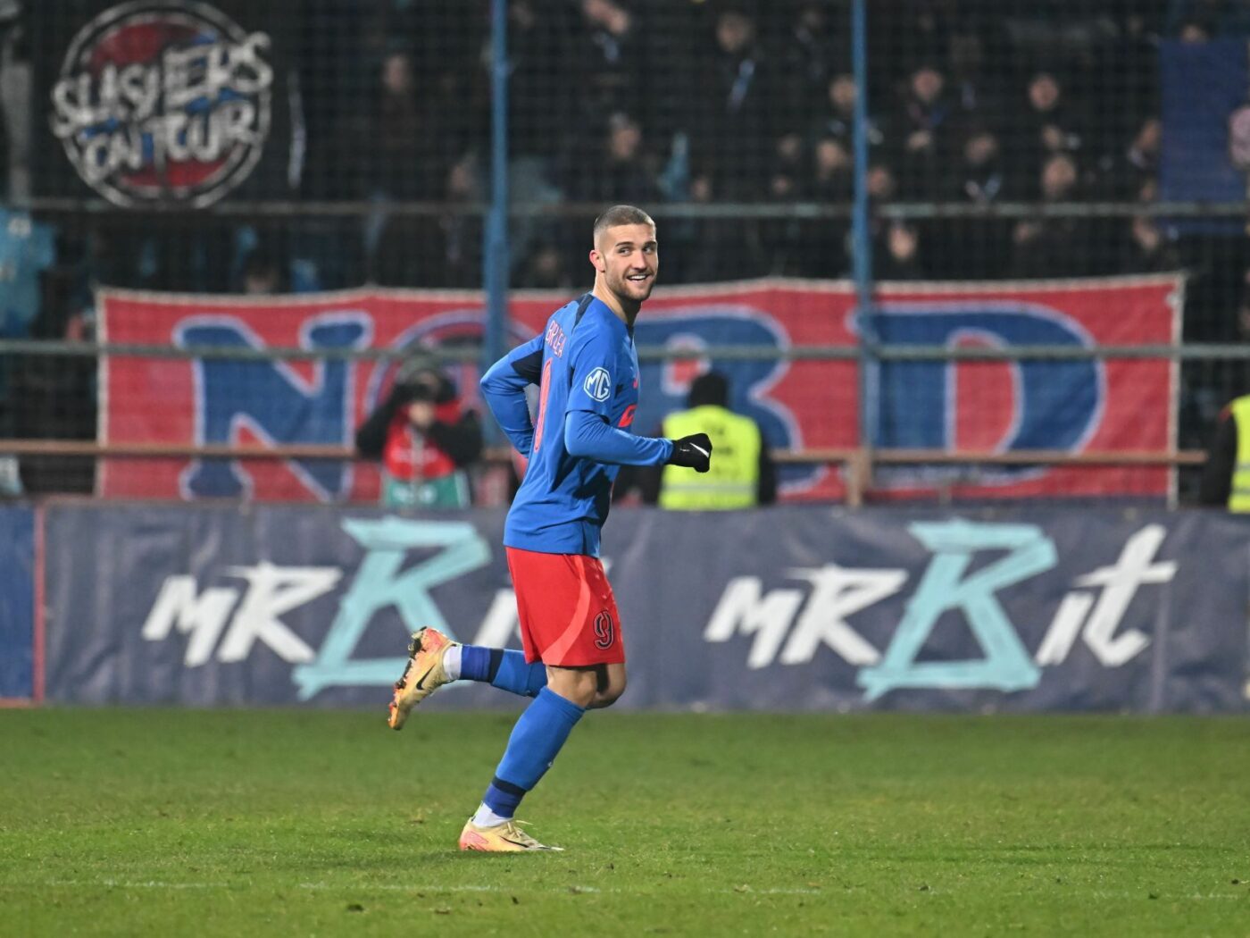 Daniel Bîrligea este devastator şi a reuşit o „dublă” în Oțelul – FCSB