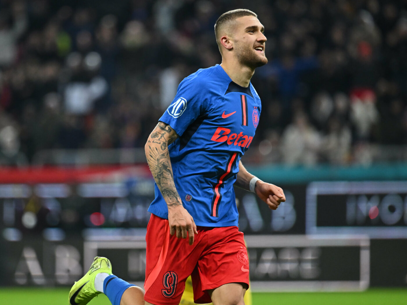 Daniel Bîrligea, gata de o lovitură de proporții! De ce a vrut să îşi ia cetățenia italiană şi super transferul la care visează după parteneriatul făcut de FCSB. SPECIAL