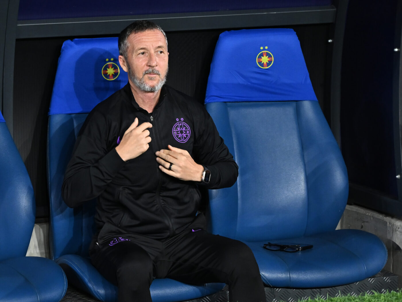 Decizie fără precedent la FCSB. Meme Stoica a răbufnit și a instaurat o nouă lege în vestiar: „Ca Dan Petrescu la Urziceni”