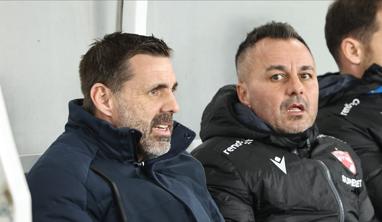 Dinamo Bucureşti face transferuri de Europa. După ce a ajuns la un acord cu atacantul Alexandru Pop, „câinii” negociază pentru „noul Dennis Man” din Superliga