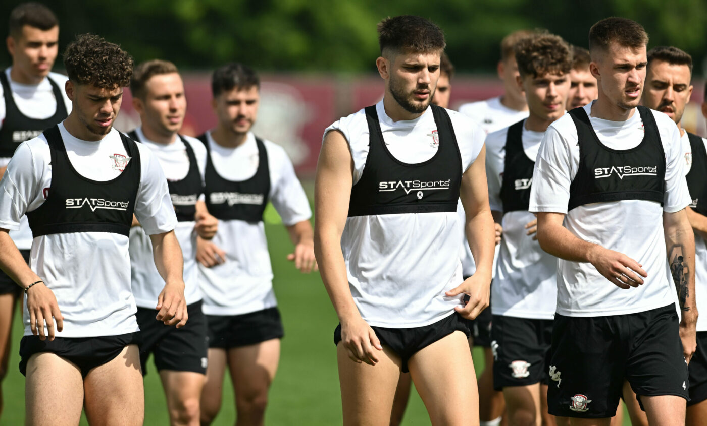 E revenire cât un transfer pentru Dan Şucu şi Marius Şumudică. Fotbalistul se întoarce la Rapid, după câteva luni grele
