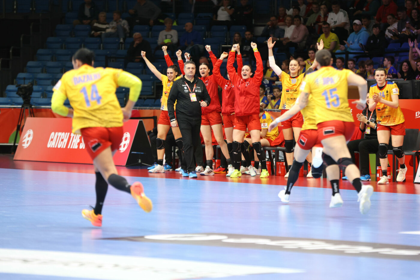 EHF a reacționat instant, după ce românca a intrat pe teren și la câteva secunde a declanșat isteria între fanii naționalei din sală