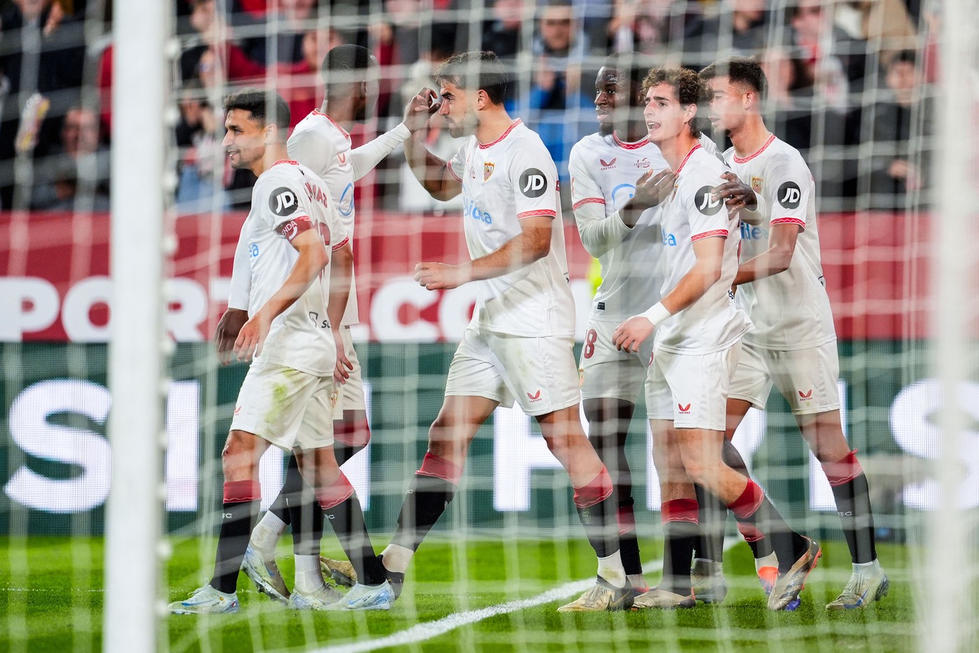 FC Sevilla nu mai are răbdare și vrea să cumpere atacantul înainte de Qarabag – FCSB. Prețul e de 5.000.000 de euro