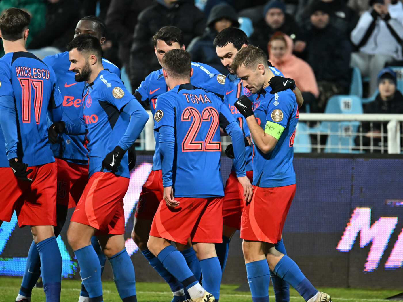 FCSB domină Echipa Etapei finală din 2024: un fundaș, doi mijlocași și antrenorul rundei! Cum arată ierarhia celor mai buni fotbaliști pe acest an în Superliga