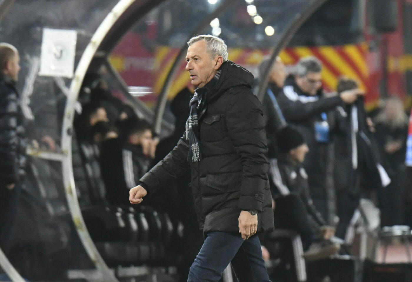 Furtună la UTA! Mircea Rednic și-a „demolat” jucătorii după ce au remizat în Cupă, la Ungheni: „E lipsă totală de respect! Au numai pretenții și nemulțumiri!”