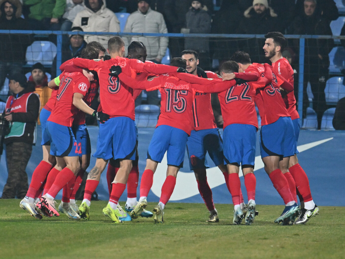Gigi Becali a decis primul 11 pentru meciul Poli Iași – FCSB. Toate vedetele joacă înainte de Crăciun