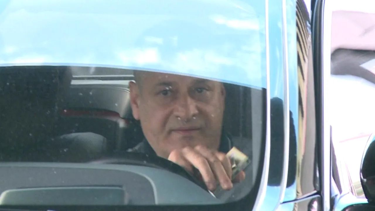 Gigi Becali îl dă afară, iar CFR Cluj a luat decizia. Anunțul lui Nelu Varga despre transferul fotbalistului de la FCSB