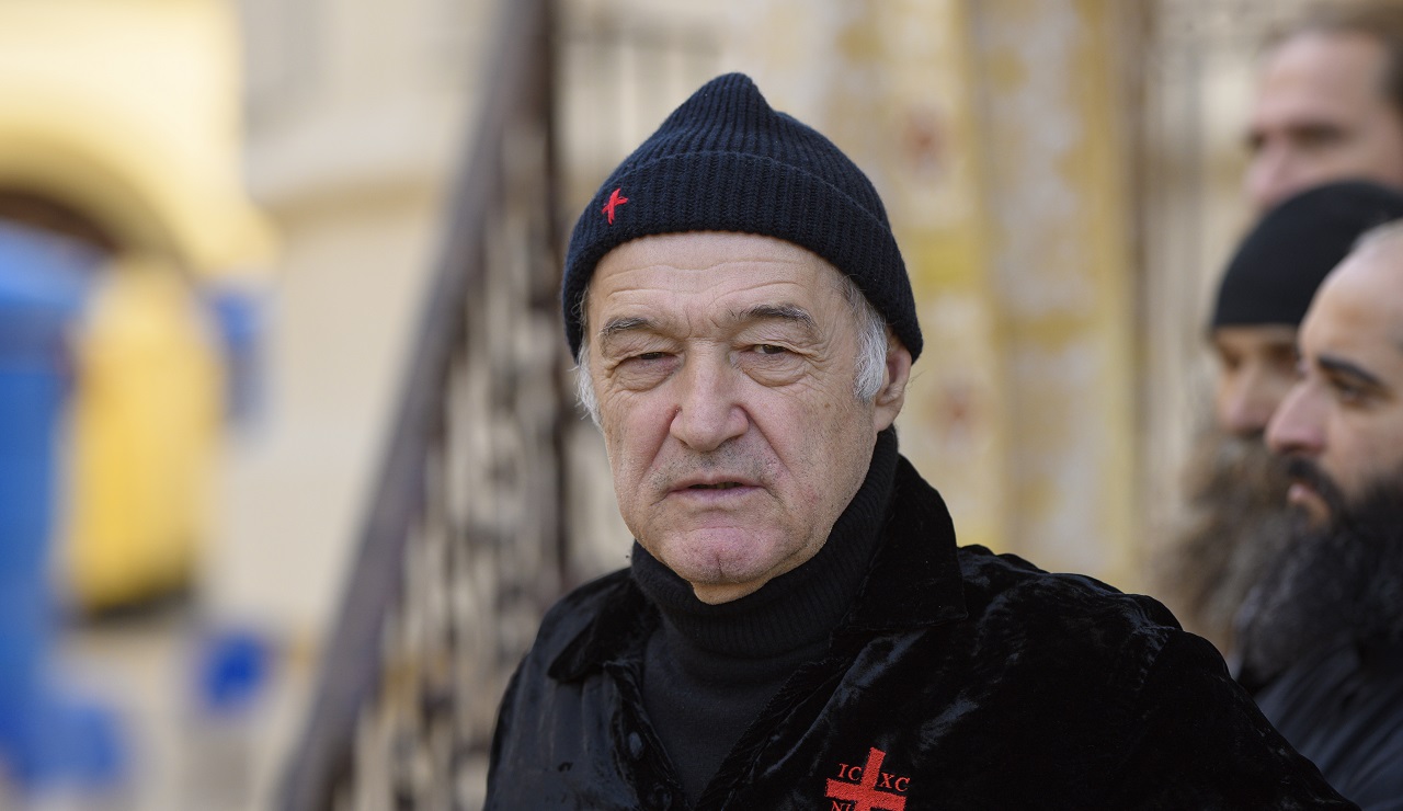 Gigi Becali n-a rezistat tentației și, după ce i-a prezentat scuzele lui Dan Șucu, l-a ironizat pe patronul Rapidului: „Pentru că a susținut-o!”