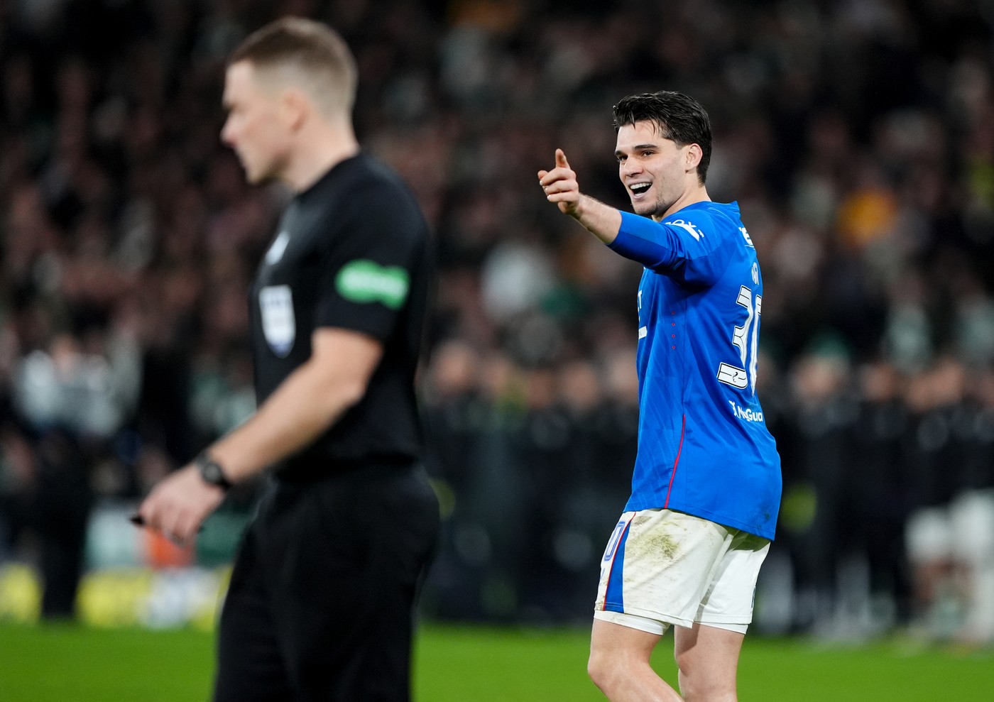 I-au citit pe buze lui Ianis Hagi, după ce a românul a marcat la loviturile de departajare în Celtic – Rangers. Ce i-a zis portarului Kasper Schmeichel, și el fiul unui nume mare din fotbal