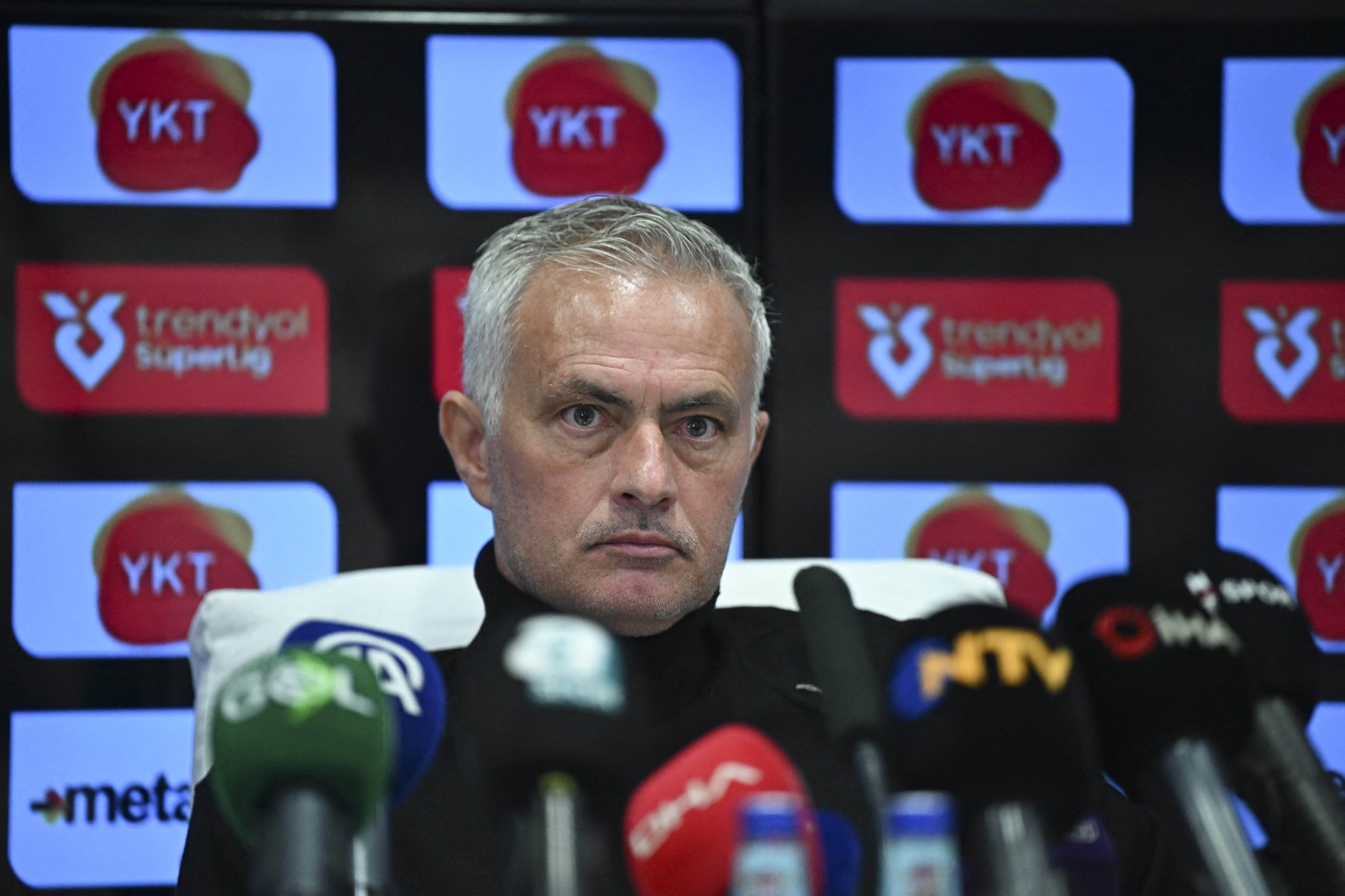 Jose Mourinho, anunț după ce a ieșit din spital. Ce intervenție chirurgicală a suferit The Special One. „25 de ani nu am făcut asta și nu am de gând să încep acum”