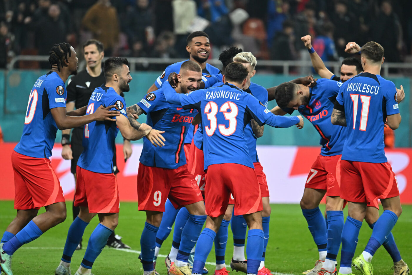 Sunt out de la FCSB! Malcom Edjouma şi Siyabonga Ngezana, scoşi din lotul pentru meciul cu Hoffenheim din Germania