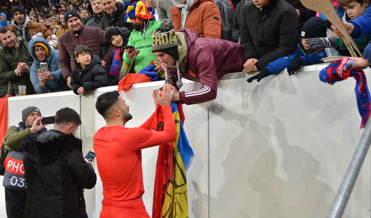 Nemții de la Frankfurter Allgemeine Zeitung au rămas uluiți de românii prezenți la meciul Hoffenheim – FCSB