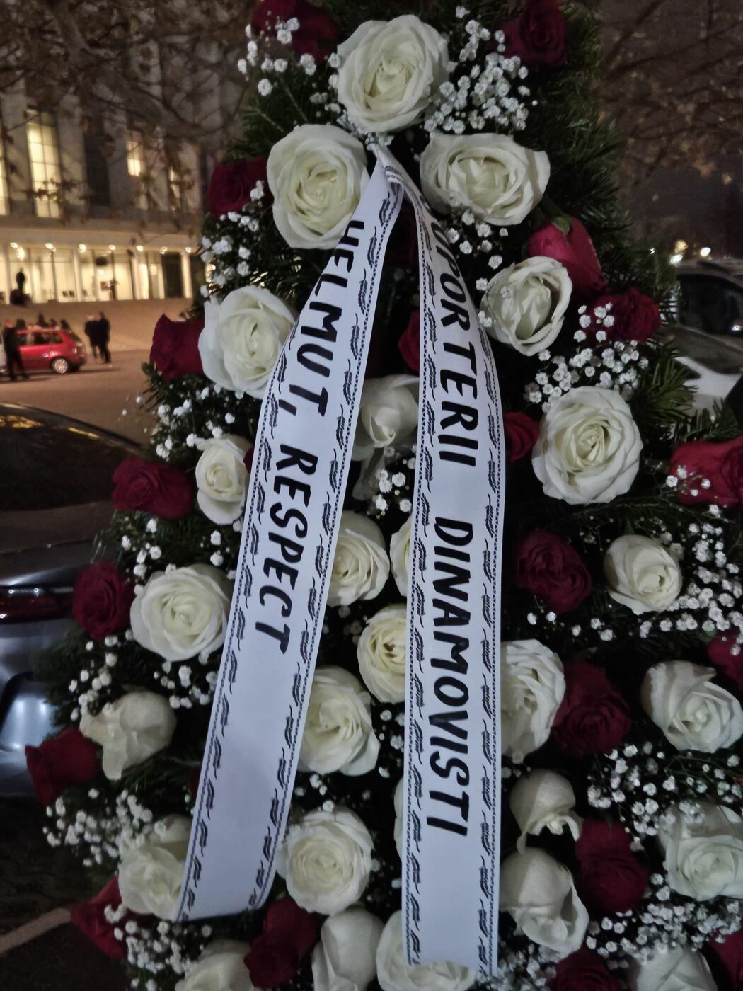 „Am venit pentru un zeu al fotbalului”. PCH, cea mai reprezentativă peluză a galeriei lui Dinamo, gest emoționant pentru Helmut Duckadam! FOTO PROSPORT