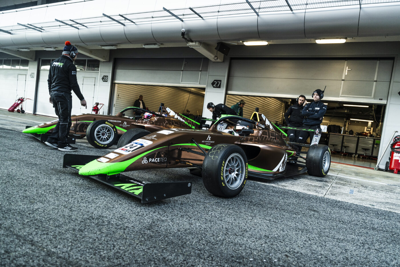 Premieră în sportul românesc cu 4 roți! Cine e bucureșteanul care va rula în Formula 4 pentru nemții de la PHM Racing. SPECIAL