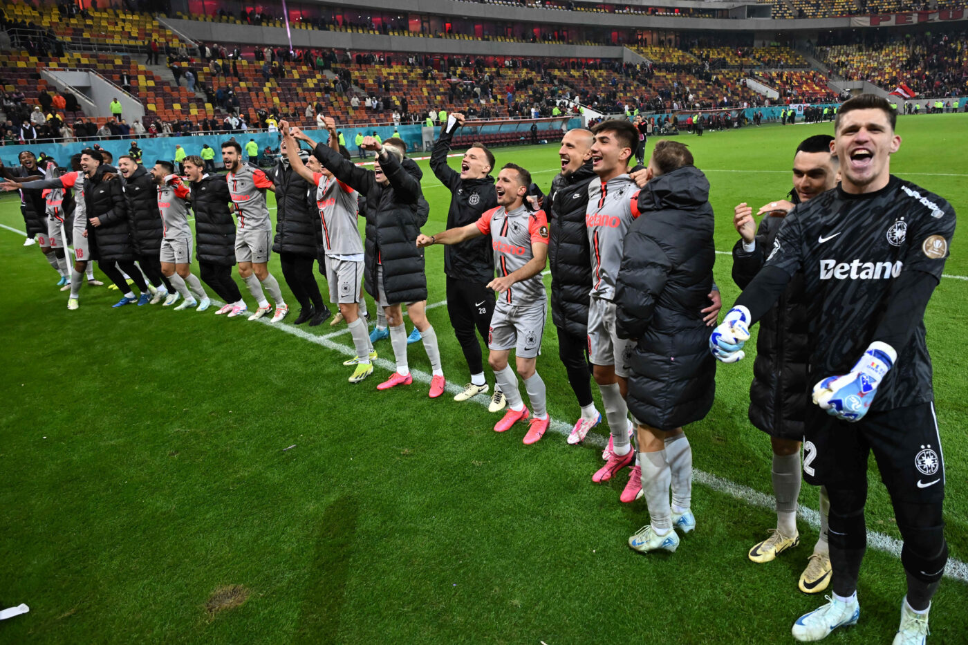 S-a terminat pentru ei la FCSB! Gigi Becali a rostit numele celor 3 fotbaliști pe care îi dă afară