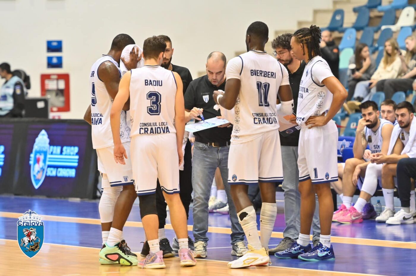 Surpriză în Liga Naţională de baschet: SCM Universitatea Craiova a învins campioana, „U” BT Cluj